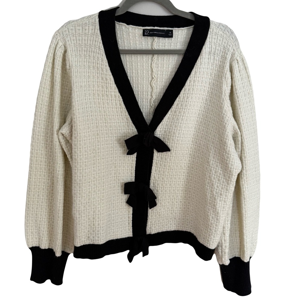 New York & Co Cream Black Bow‎ Preppy Academia Cardigan Sweater Plus Size 1X